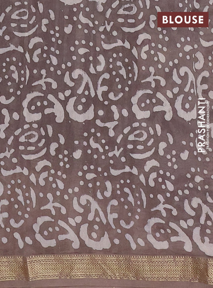 Chanderi Bagru saree grey shade with allover polka dot prints and mageshwari border