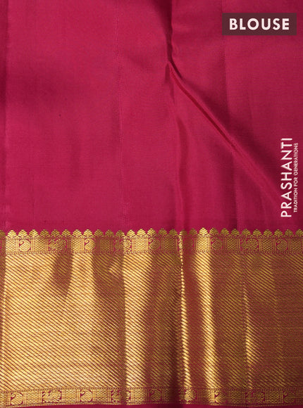 Pure kanchipuram silk saree pink with allover small zari checks & buttas and rich zari woven border