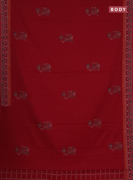 Cotton block printed saree maroon with floral butta prints and printed border