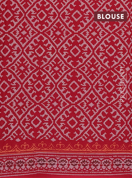 Cotton block printed saree maroon with butta prints and printed border