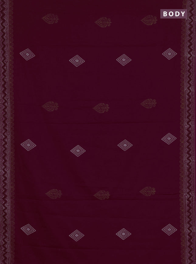 Cotton block printed saree maroon with geometric butta prints and printed border