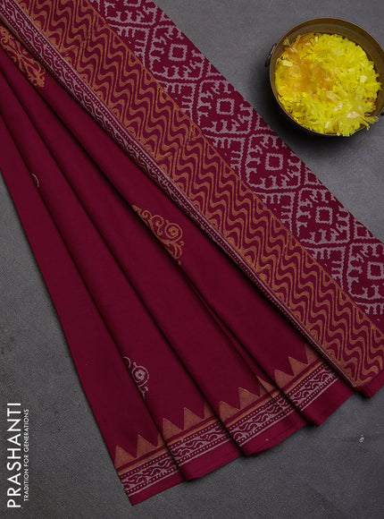 Cotton block printed saree maroon with butta prints and printed border