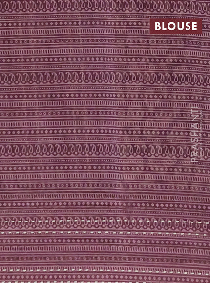 Chanderi silk cotton saree wine and onion pink with allover prints and kantha stitch work border