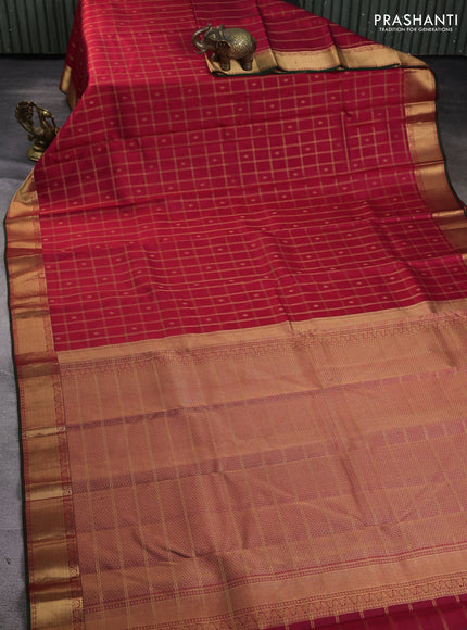 Pure kanchipuram silk saree tomato pink and green with allover zari checks & buttas and zari woven border