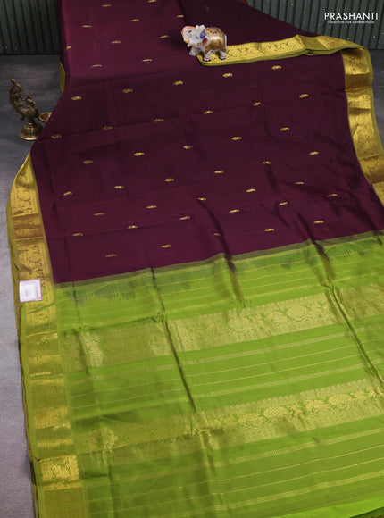 10 Yards silk cotton saree wine shade and light green with plain body and zari woven border