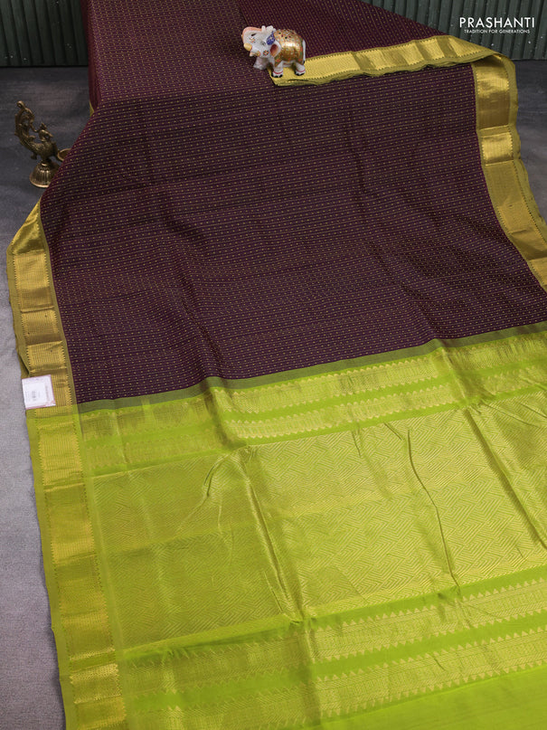 10 Yards silk cotton saree wine shade and mehendi green with allover thread weaves and zari woven border