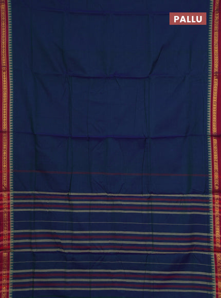 Dual shade of bluish green narayanpet cotton saree with matching neck piece