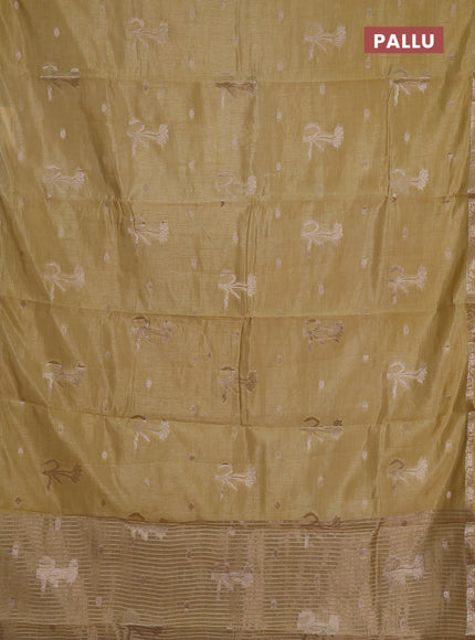sandal semi raw silk with matching neck piece