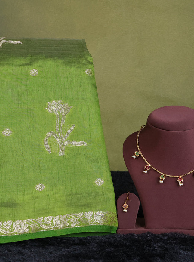 mehendi green semi raw silk with matching neck piece