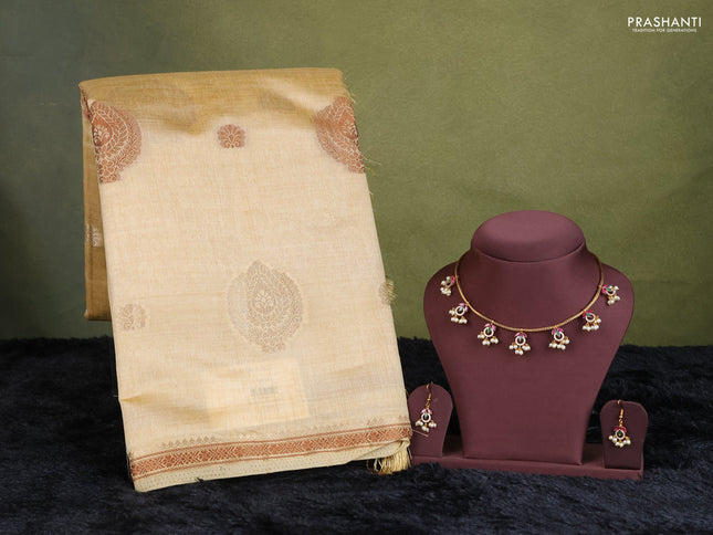 sandal semi raw silk with matching neck piece