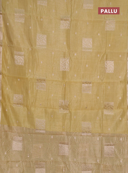 sandal semi raw silk with matching neck piece