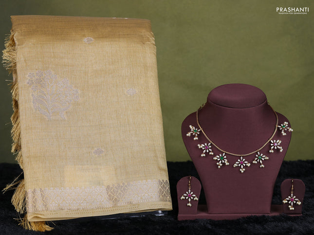 sandal semi raw silk with matching neck piece