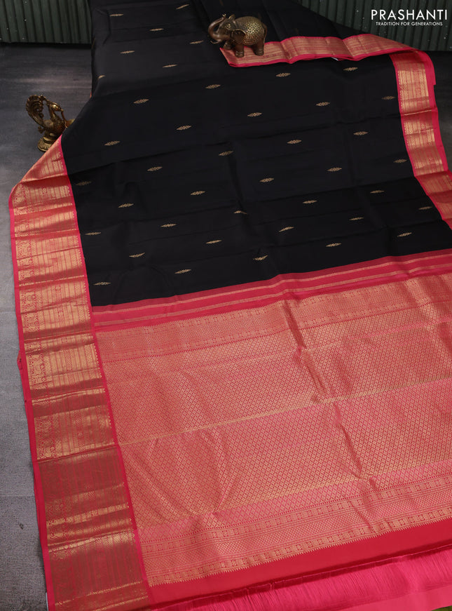 Pure kanchipuram silk saree black and peach pink with zari woven buttas and long zari woven korvai border