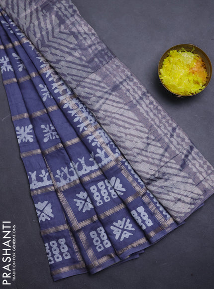 Semi chanderi saree grey with allover zari checks & batik prints in borderless style
