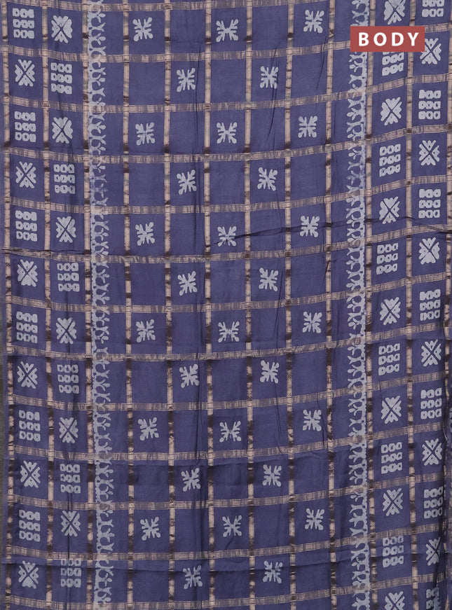 Semi chanderi saree grey with allover zari checks & batik prints in borderless style