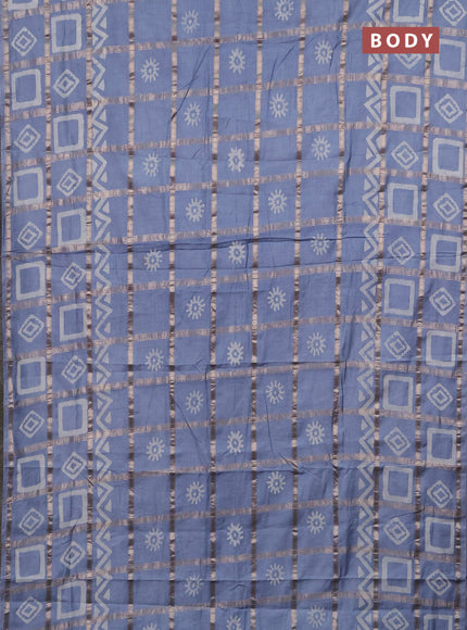 Semi chanderi saree grey shade with allover zari checks & batik prints in borderless style