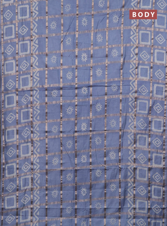 Semi chanderi saree grey shade with allover zari checks & batik prints in borderless style
