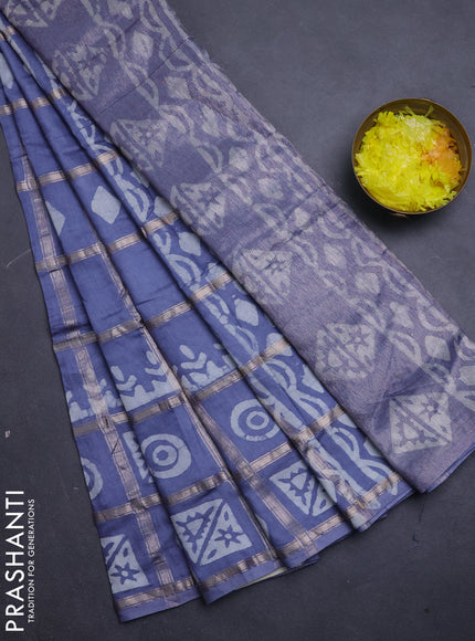 Semi chanderi saree grey with allover zari checks & batik prints in borderless style