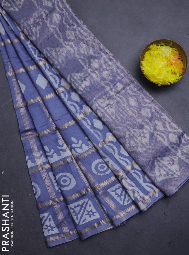 Semi chanderi saree grey with allover zari checks & batik prints in borderless style