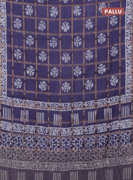 Semi chanderi saree dark grey with allover zari checks & batik prints in borderless style