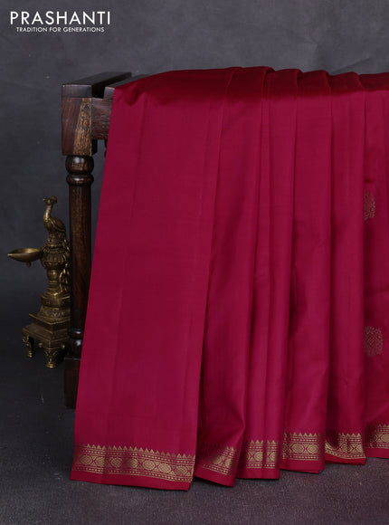 Pure kanchipuram silk saree tomato pink with zari woven buttas and small zari woven border
