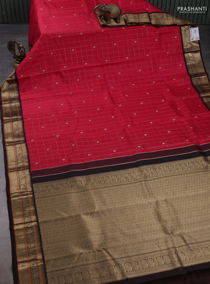 Pure kanchipuram silk saree tomato pink and coffee brown with allover zari checks & buttas and zari woven korvai border
