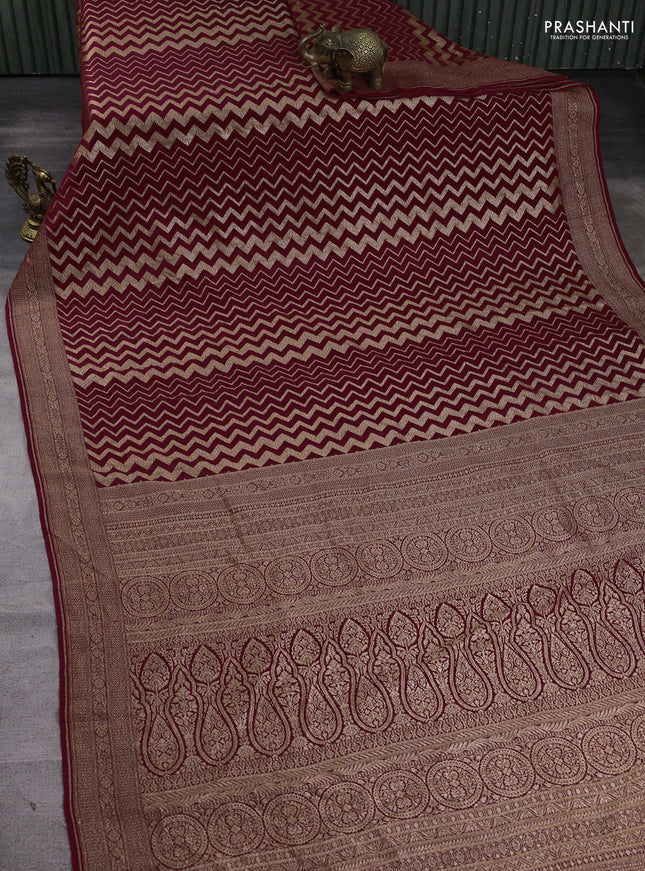 Banarasi crepe saree maroon with allover thread & zari zigzag weaves and woven border