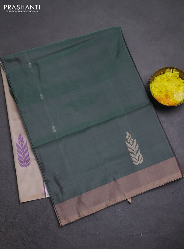 Banana pith saree green and beige with thread woven buttas and simple border