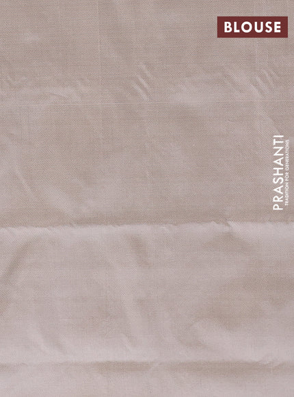 Banana pith saree green and beige with thread woven buttas and simple border
