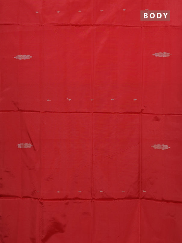 Banana pith saree red and dual shade og green with thread woven buttas in borderless style
