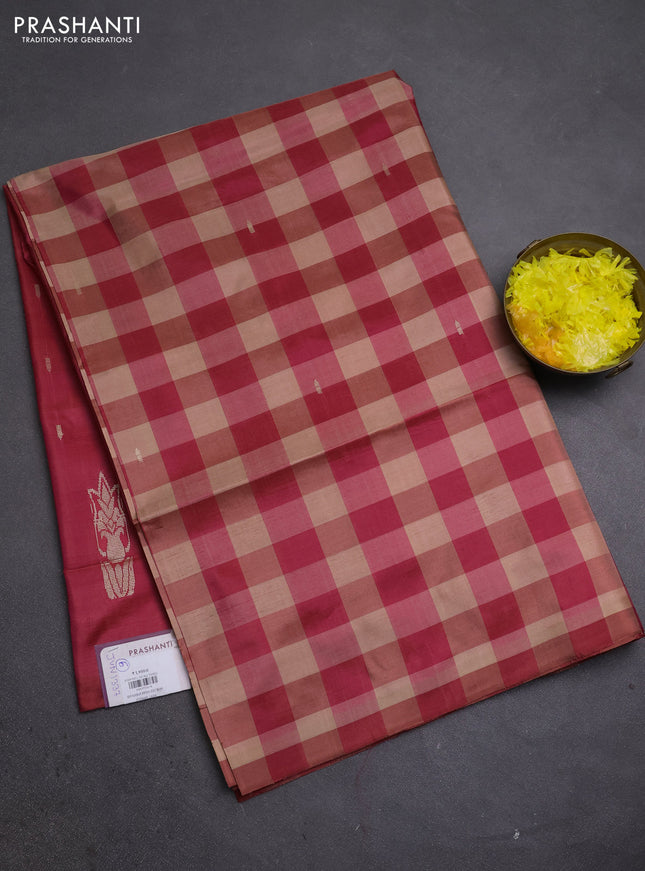 Banana pith saree beige and maroon with allover checked pattern in borderless style