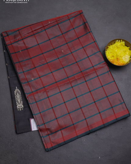 Banana pith saree red and elephant grey with allover checked pattern and piping border