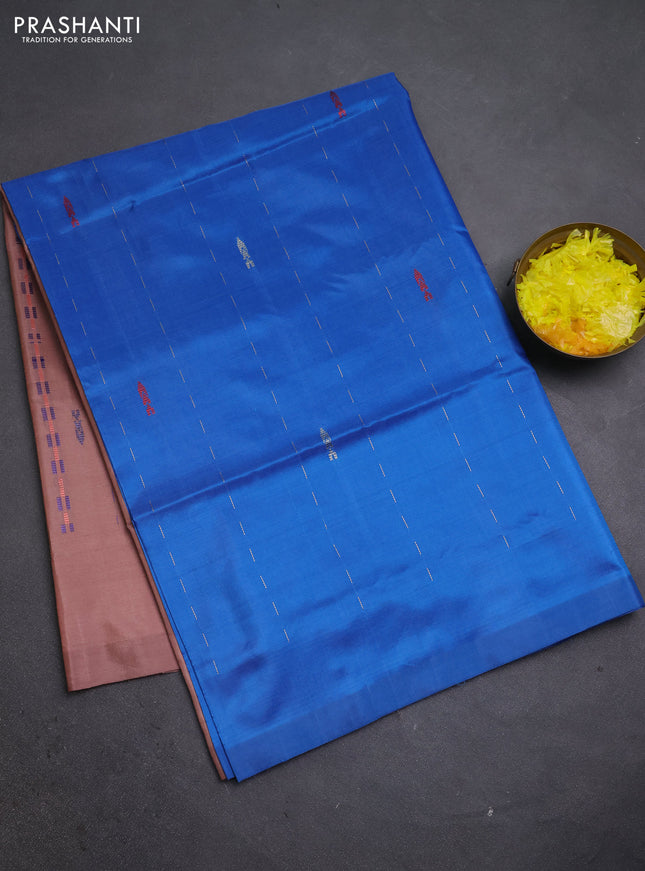 Banana pith saree cs blue and dark peach with thread woven buttas in borderless style