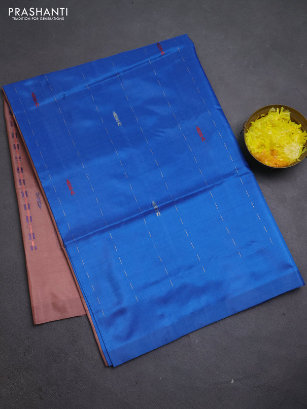 Banana pith saree cs blue and dark peach with thread woven buttas in borderless style