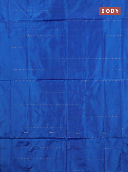 Banana pith saree cs blue and dark peach with thread woven buttas in borderless style