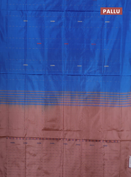 Banana pith saree cs blue and dark peach with thread woven buttas in borderless style