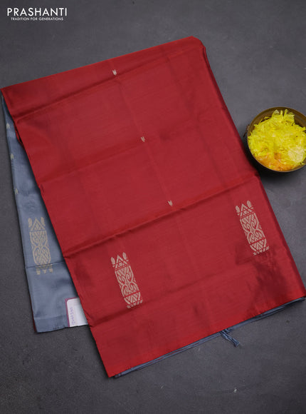 Banana pith saree maroon and grey with thread woven buttas in borderless style