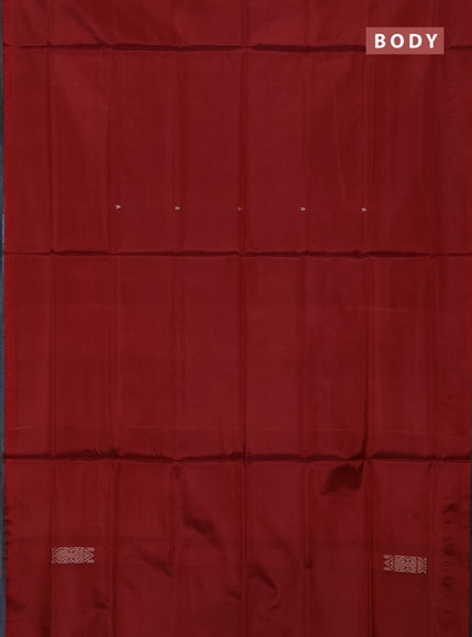 Banana pith saree maroon and grey with thread woven buttas in borderless style