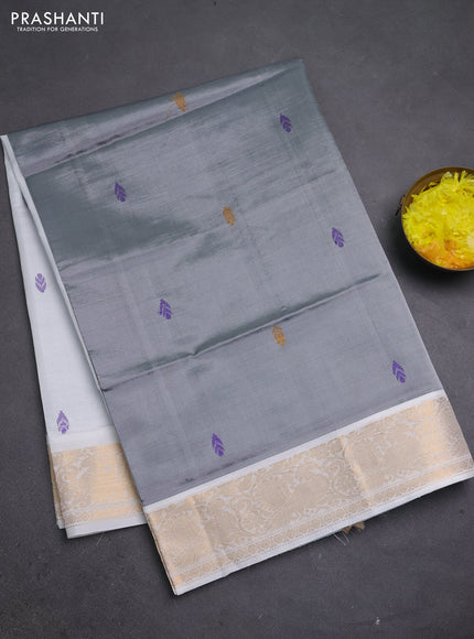 Banana pith saree grey and off white with thread woven buttas and zari woven border
