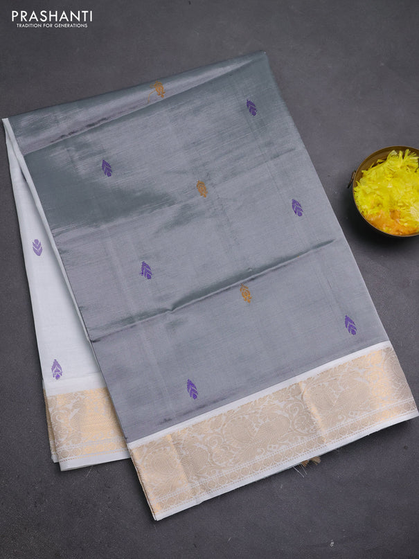 Banana pith saree grey and off white with thread woven buttas and zari woven border