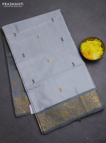 Banana pith saree grey with thread woven buttas and zari woven border