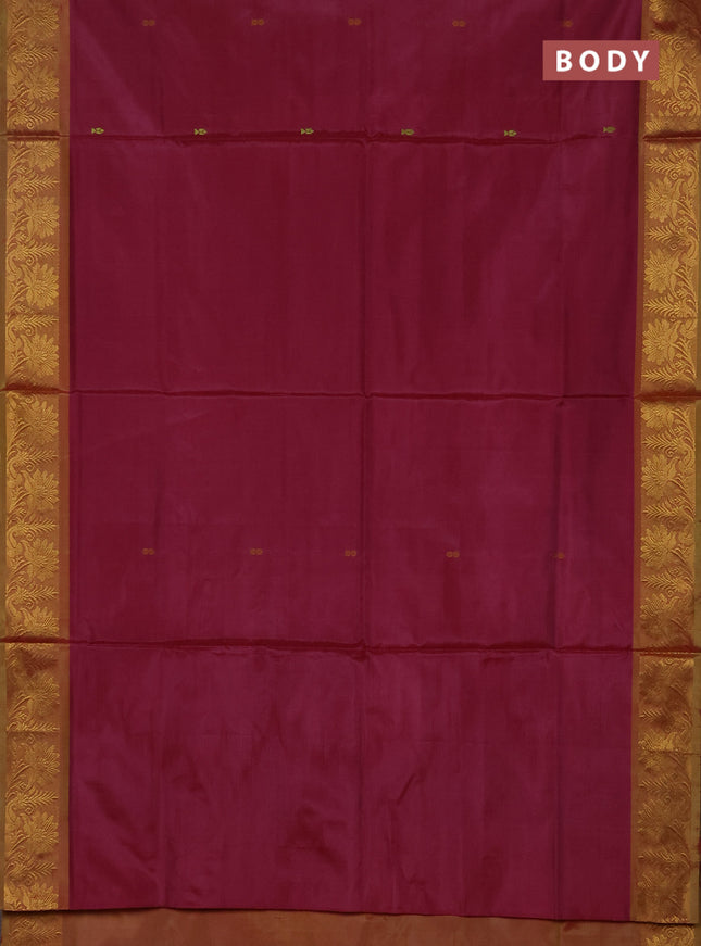 Banana pith saree wine shade and dual shade of maroon with thread woven buttas and zari woven border