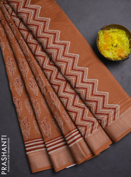 Maheshwari silk cotton saree rust shade with allover butta block prints and thread woven border
