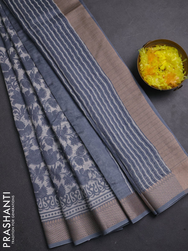 Maheshwari silk cotton saree off white and grey with allover kalamkari block prints and thread woven border