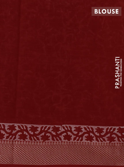 Maheshwari silk cotton saree off white and red with allover kalamkari block prints and thread woven border