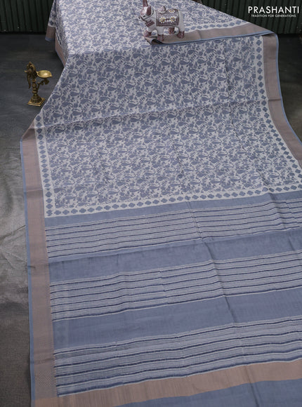 Maheshwari silk cotton saree off white and grey with allover block prints and thread woven border