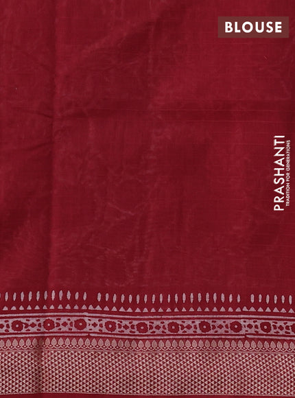 Maheshwari silk cotton saree off white and red with allover floral block prints and thread woven border