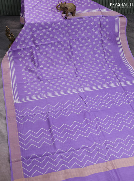 Maheshwari silk cotton saree lavender with allover butta block prints and thread woven border