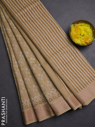 Maheshwari silk cotton saree beige with allover butta block prints and thread woven border