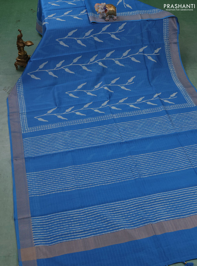 Maheshwari silk cotton saree blue with block prints and thread woven border
